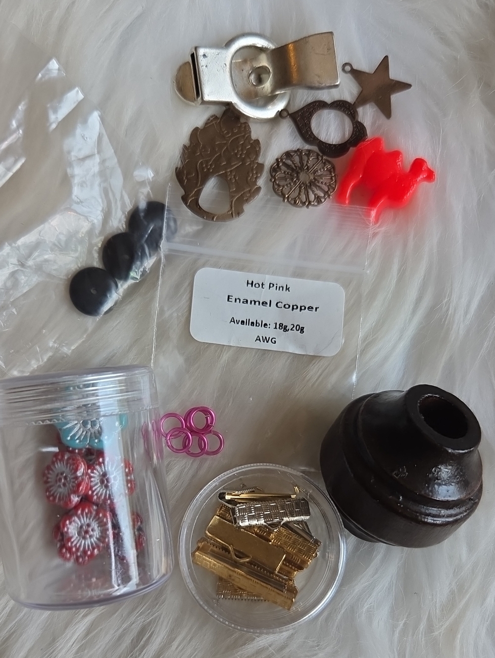 Little Craft Lot - Picture 1 of 9